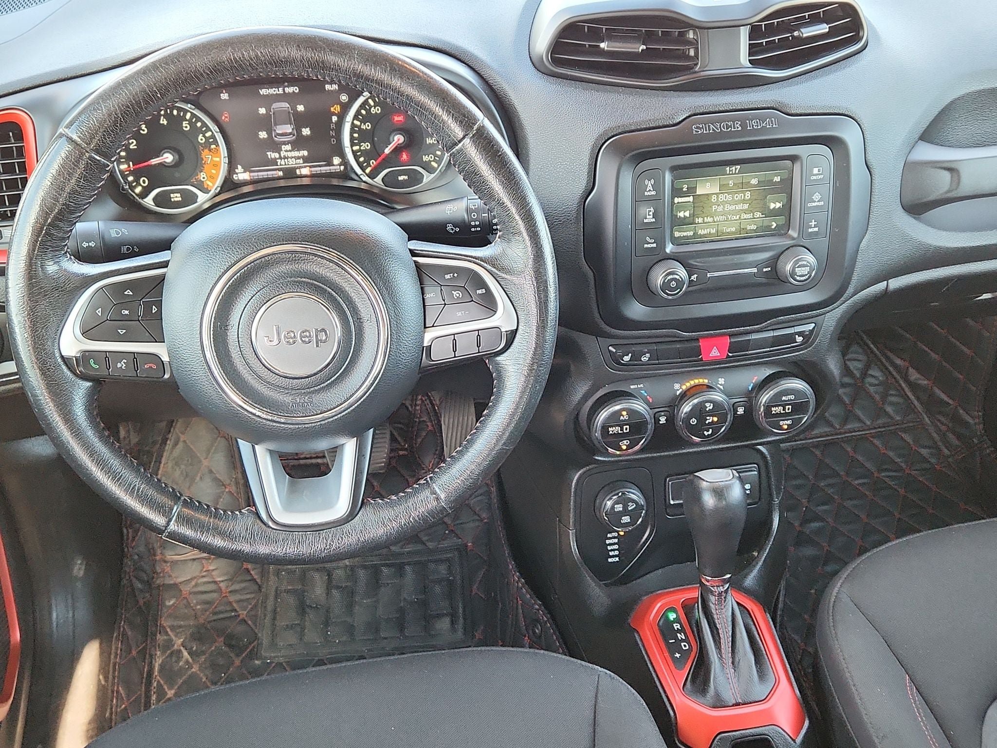 Used 2015 Jeep Renegade Trailhawk w/ Popular Equipment Group AWD/4WD image 11
