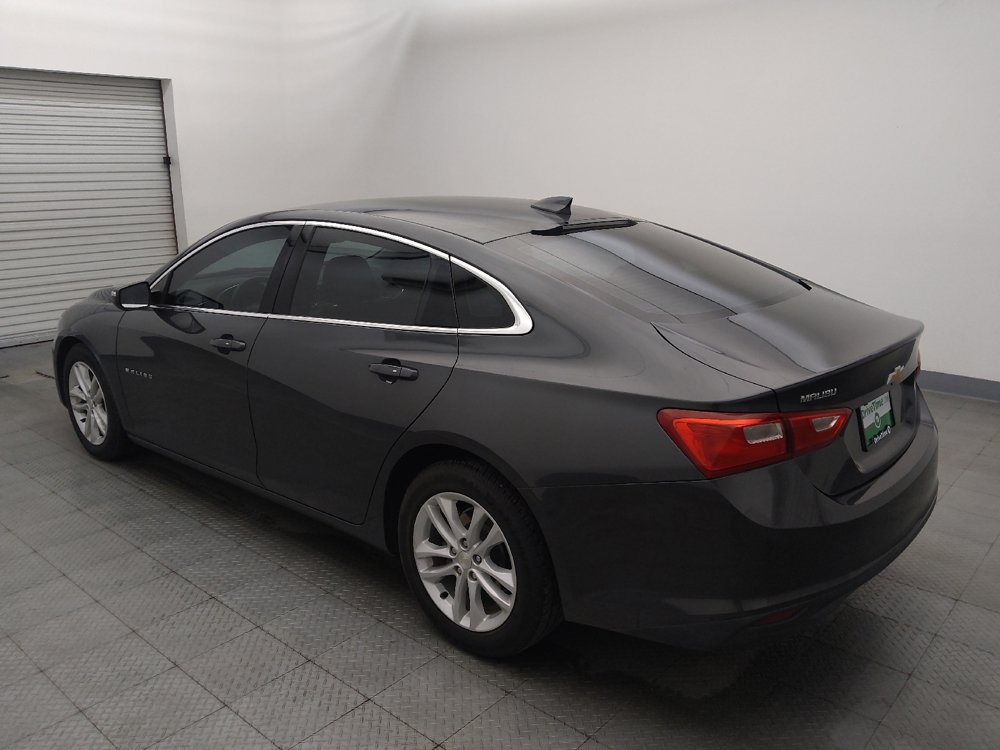 Used 2018 Chevrolet Malibu LT FWD image 3