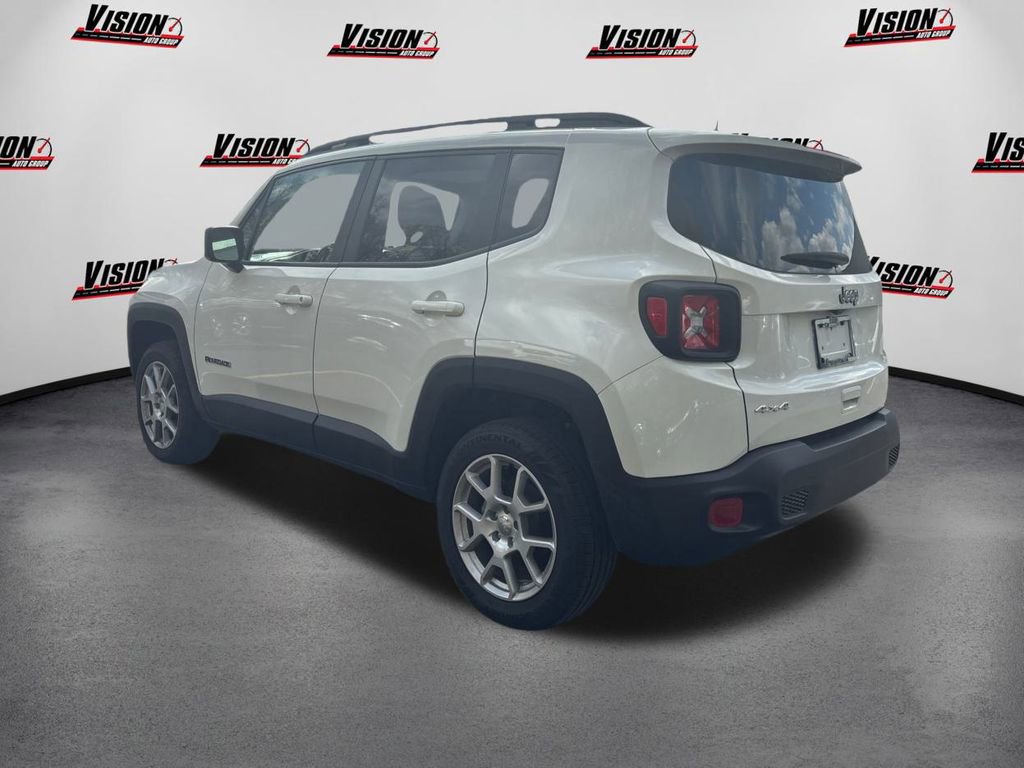 Used 2023 Jeep Renegade Latitude w/ Sun/Sound Group AWD/4WD image 7