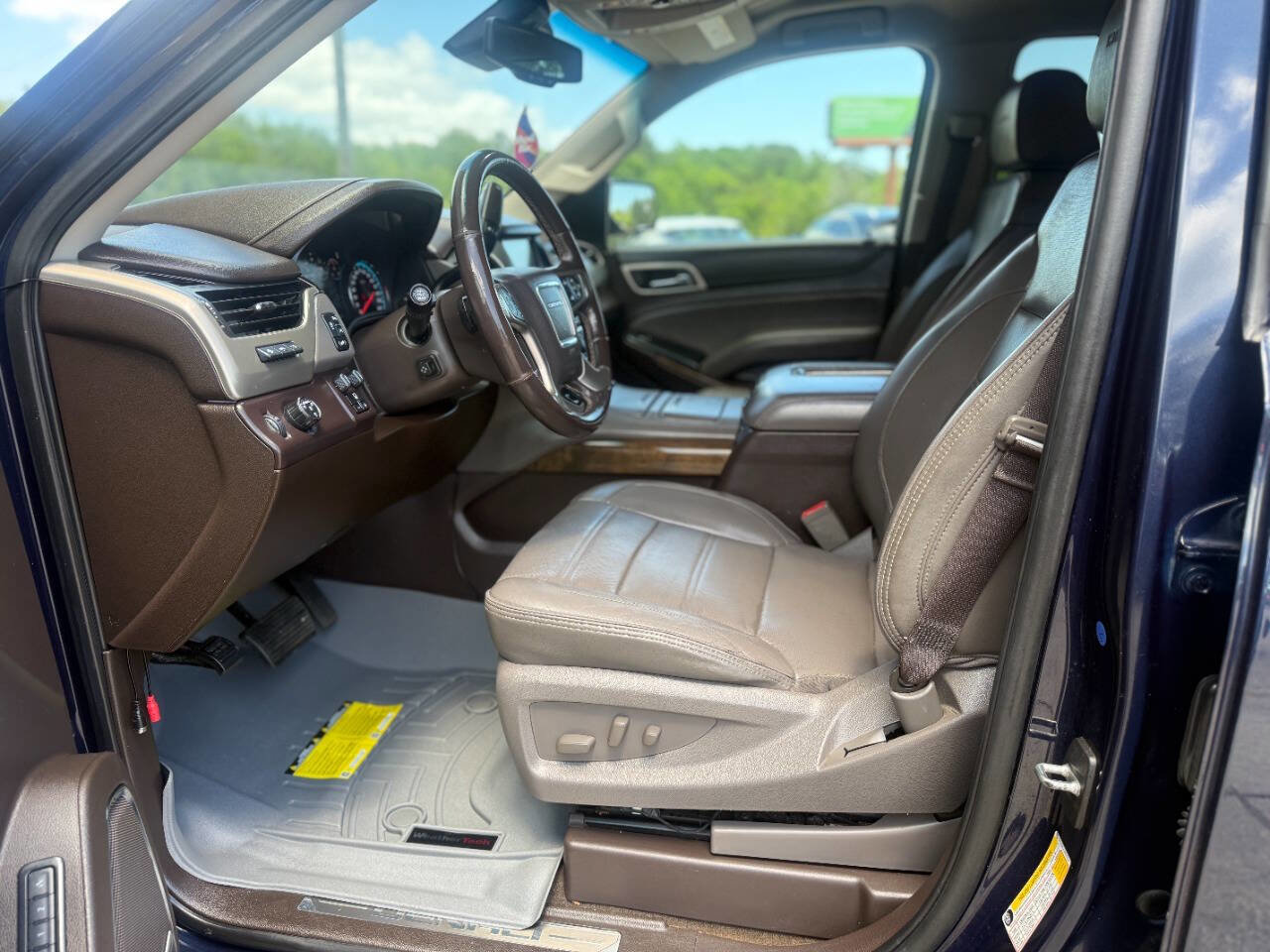 Used 2018 GMC Yukon Denali RWD image 22