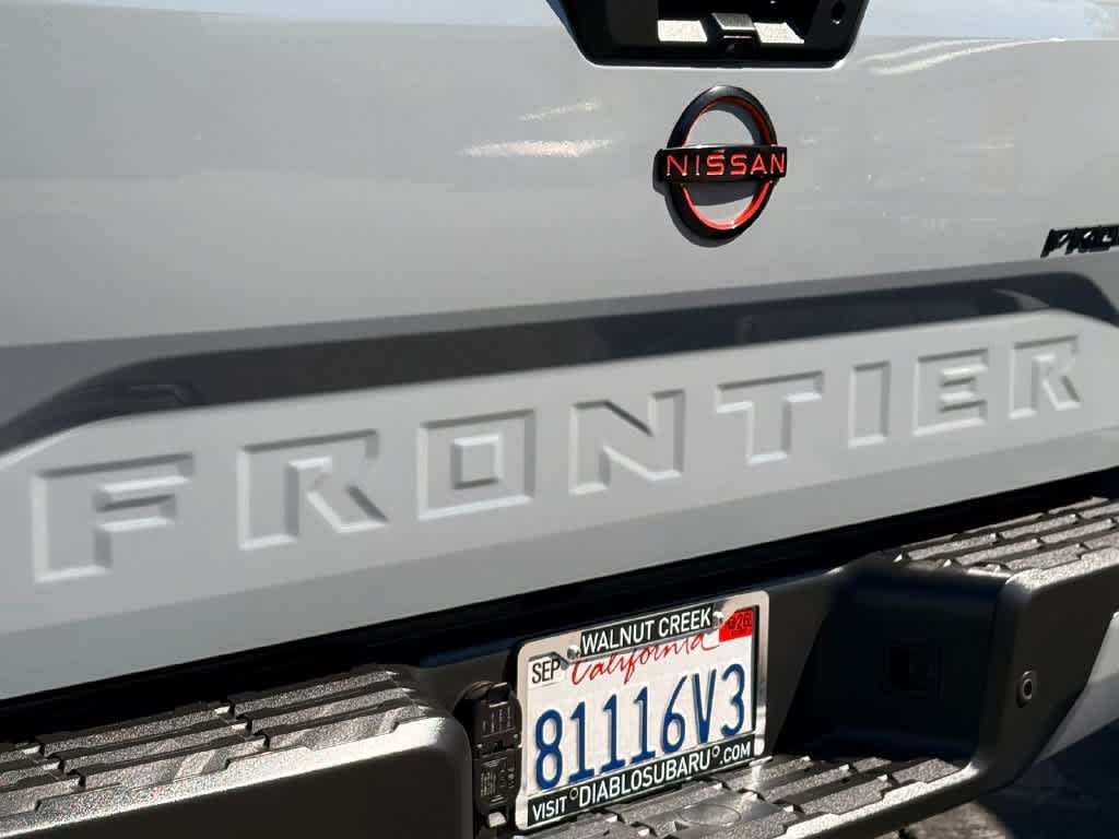 Used 2023 Nissan Frontier PRO-4X w/ Pro-4X Premium Package AWD/4WD image 7