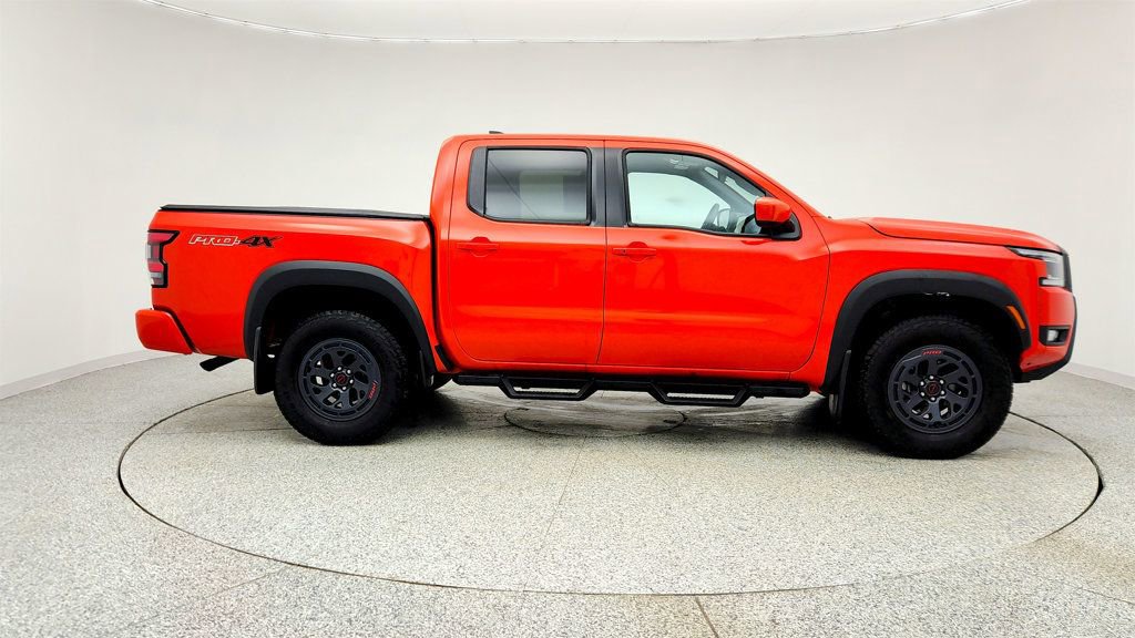 Used 2025 Nissan Frontier PRO-4X image 4