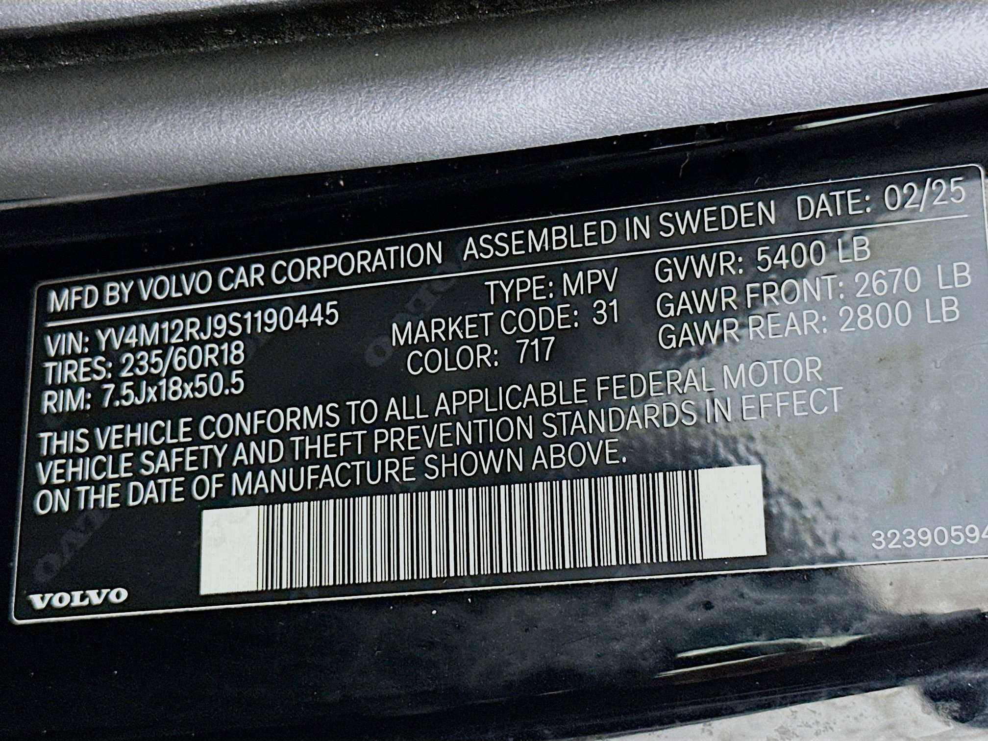 Used 2025 Volvo XC60 B5 Core image 12