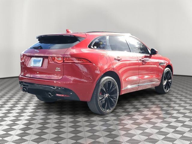 Used 2019 Jaguar F-PACE S image 6