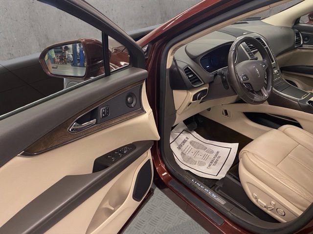 Used 2016 Lincoln MKX Reserve w/ Equipment Group 102A AWD/4WD image 20