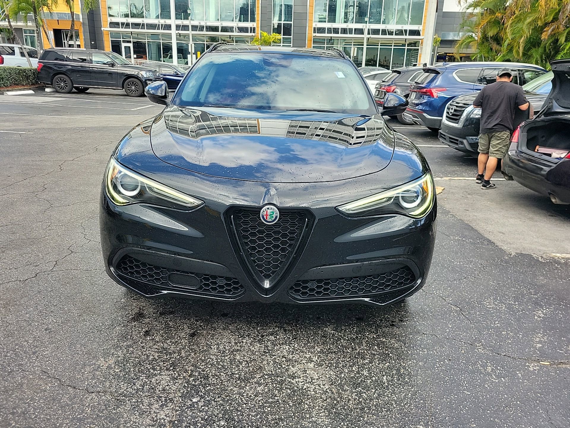 Used 2021 Alfa Romeo Stelvio Sprint w/ Nero Edizione RWD image 3