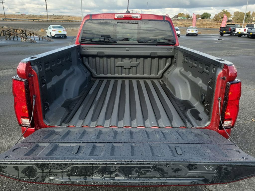 Used 2025 Chevrolet Colorado ZR2 image 18