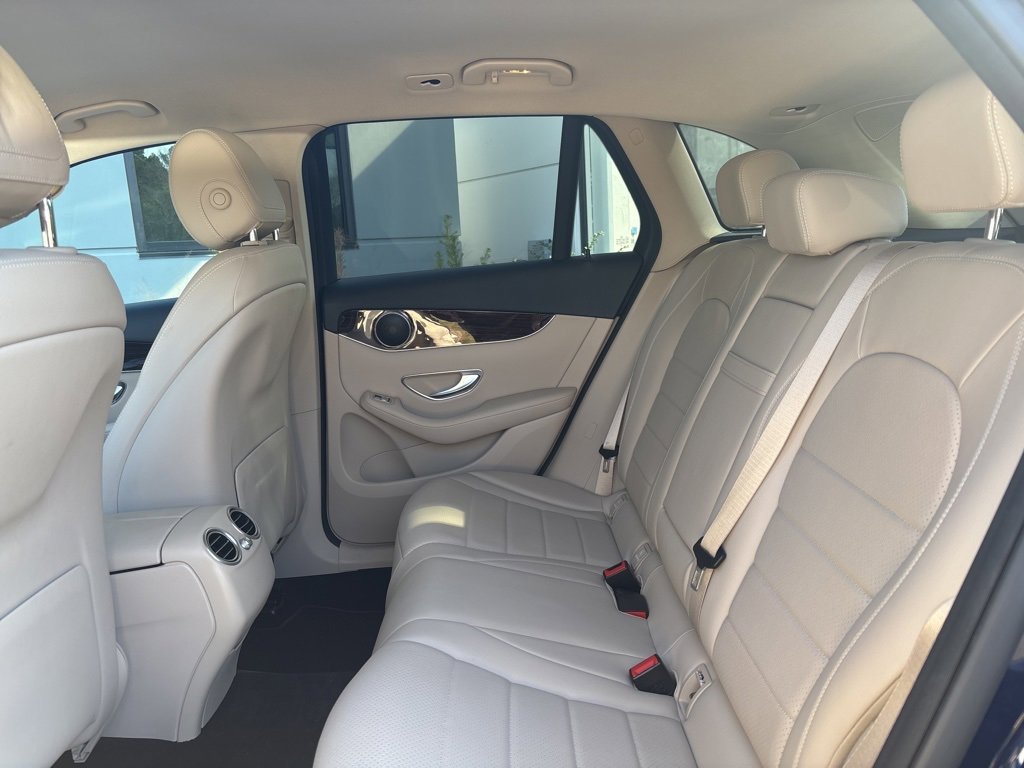 Used 2019 Mercedes-Benz GLC 300 4MATIC image 45