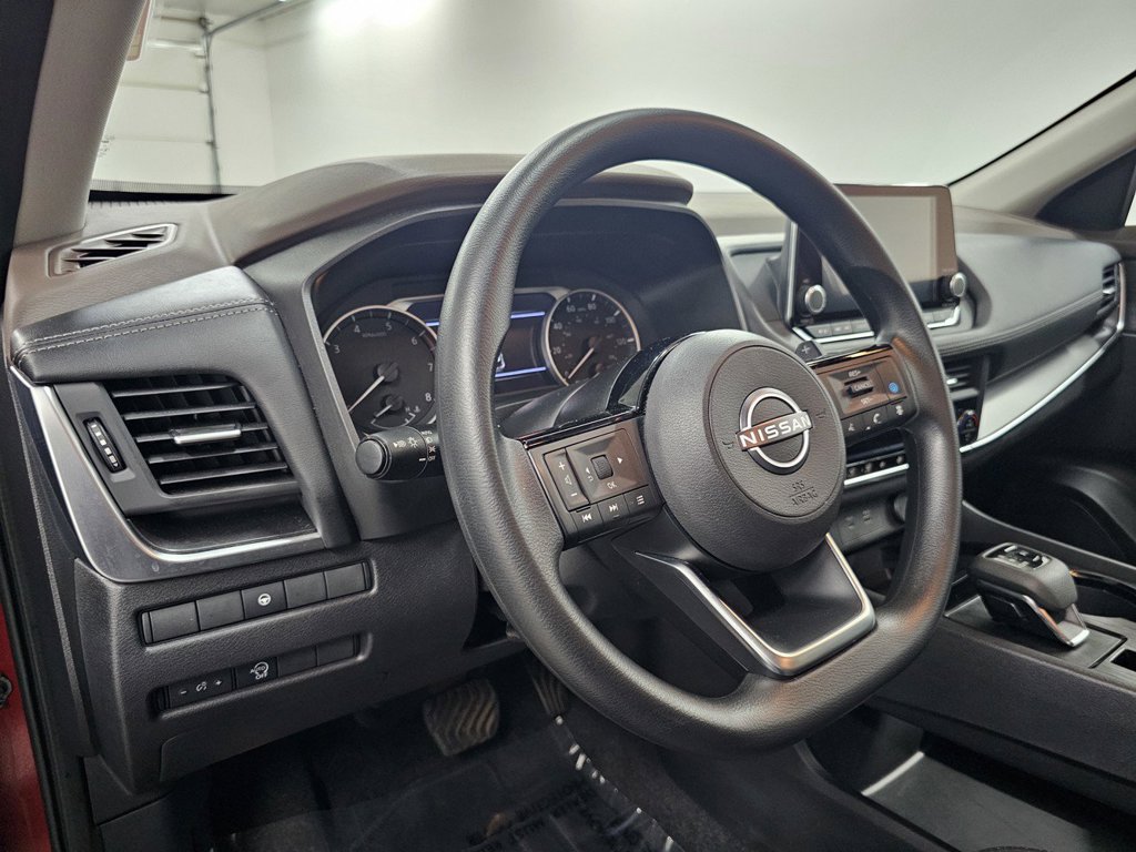 Used 2023 Nissan Rogue SV AWD/4WD image 10