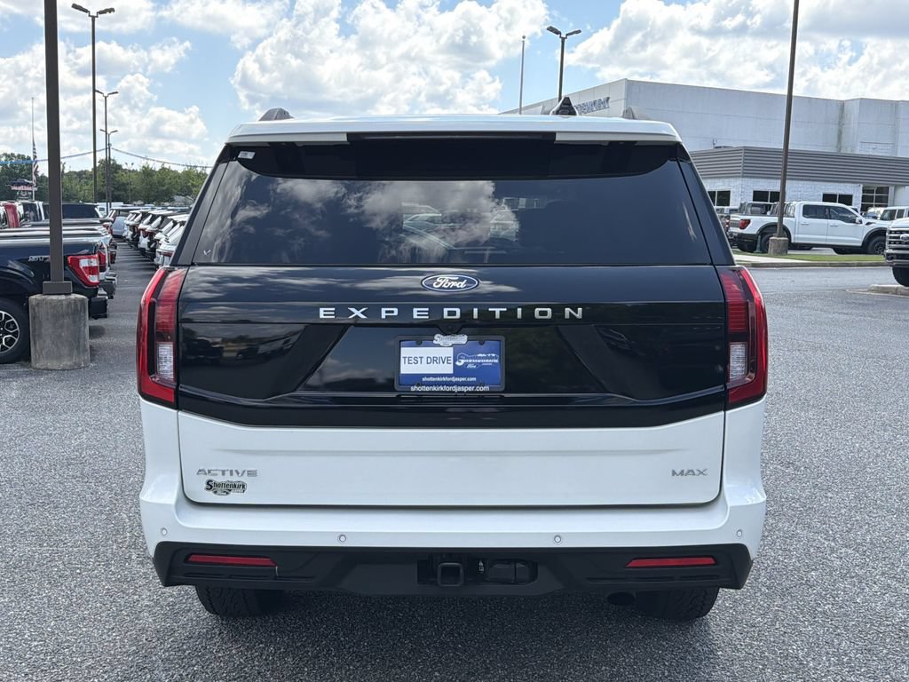 Used 2025 Ford Expedition Max Active AWD/4WD image 6