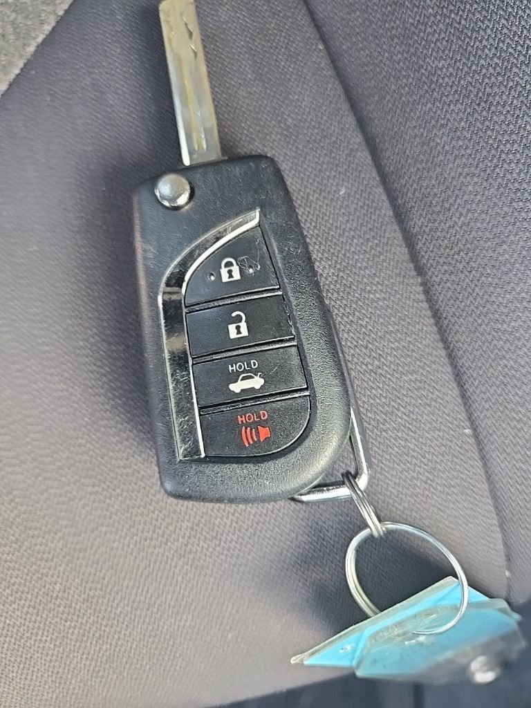 Used 2023 Toyota Camry LE image 33