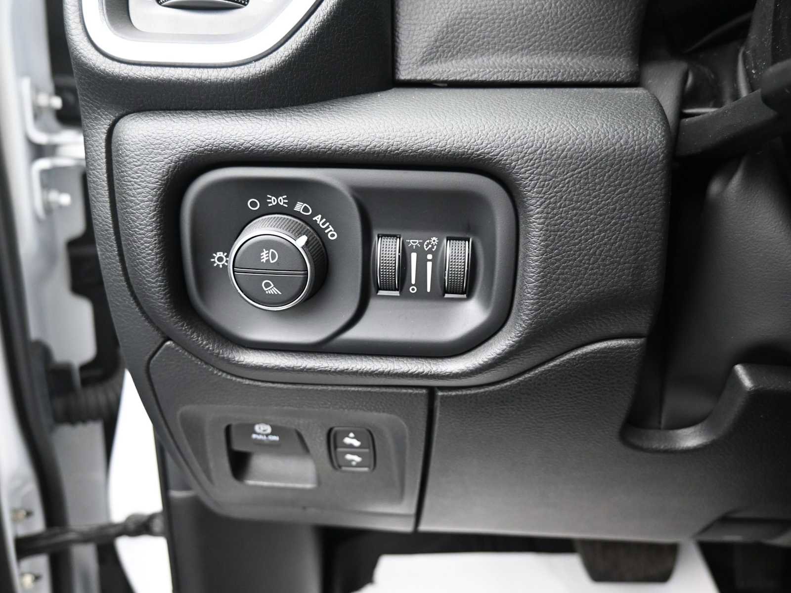 Used 2022 RAM 1500 Laramie image 10