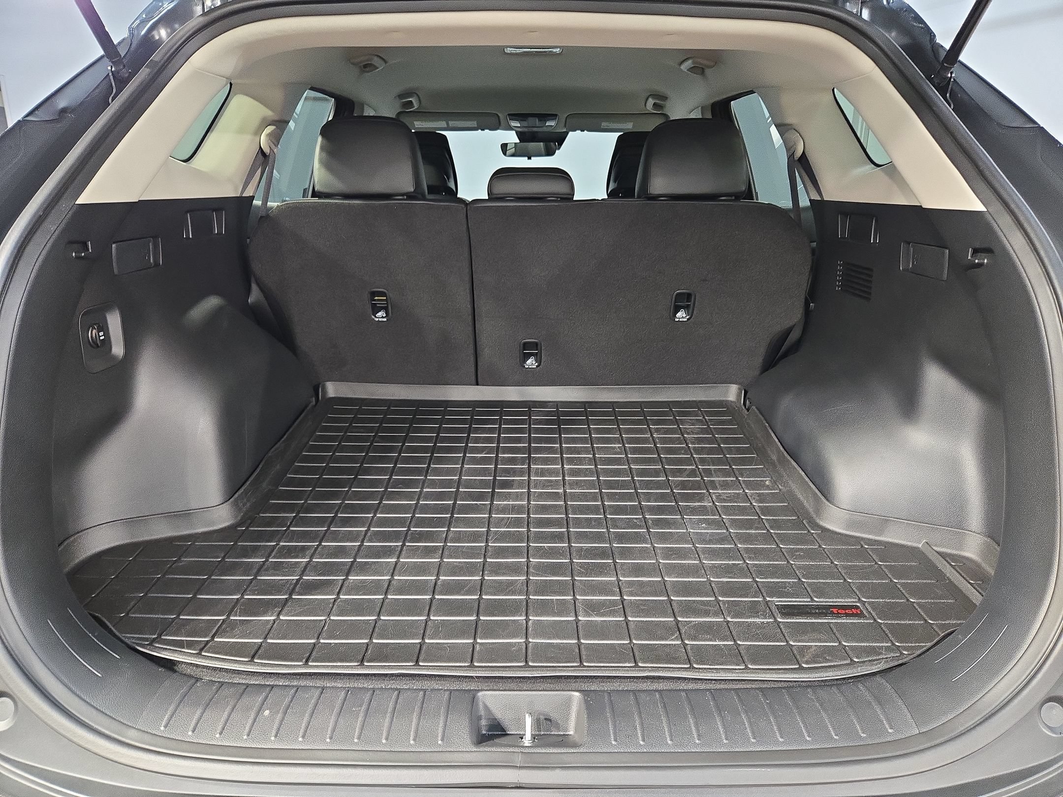 Used 2025 Kia Sportage EX FWD image 18
