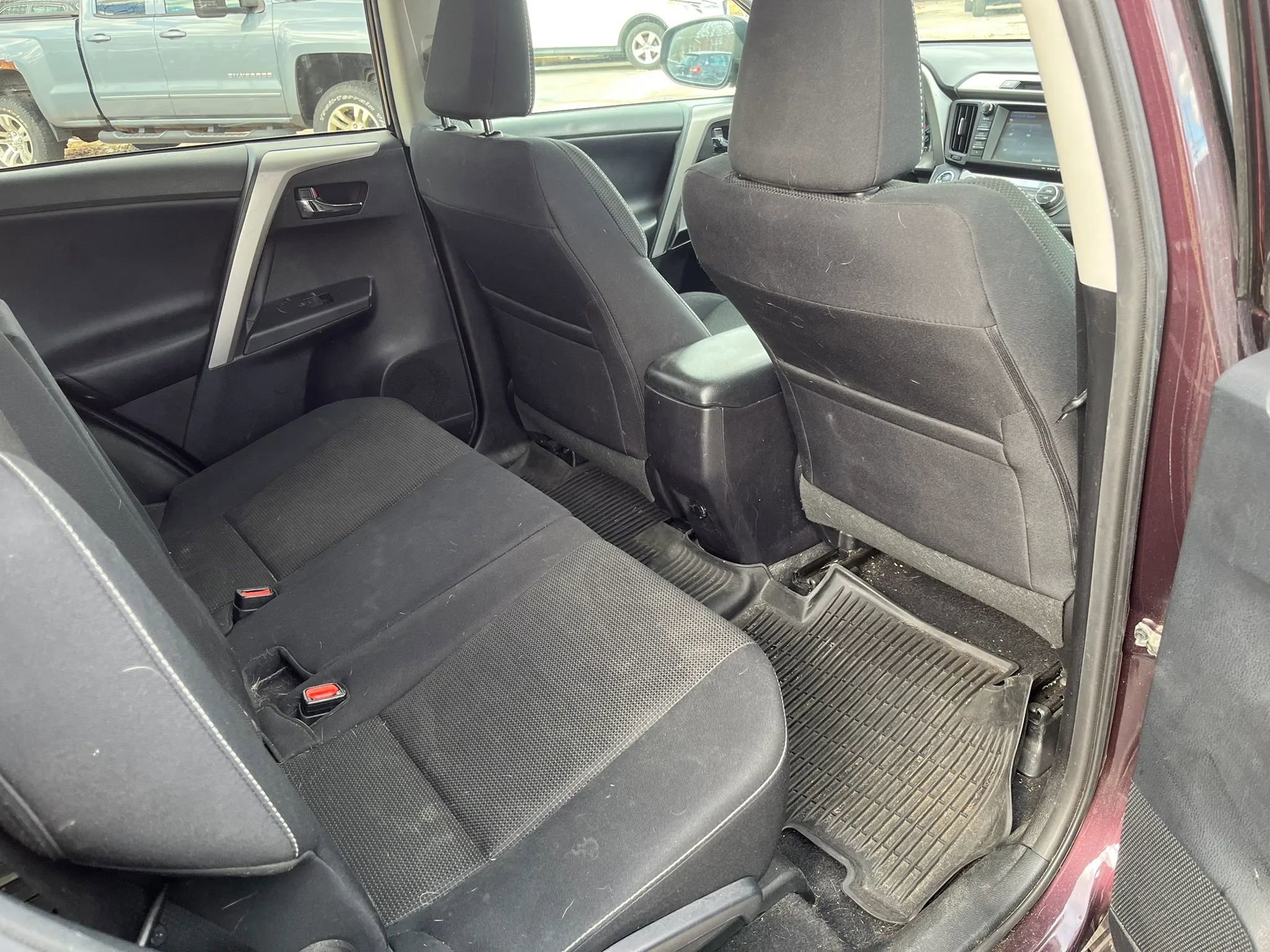 Used 2017 Toyota RAV4 XLE image 17