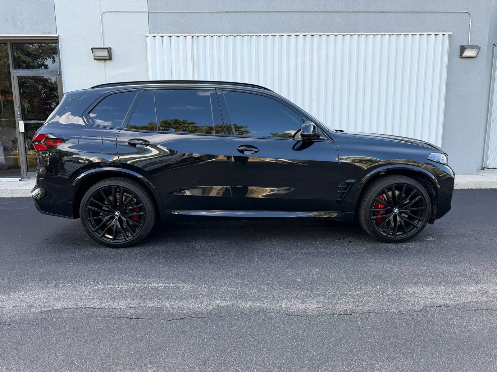 Used 2024 BMW X5 M60i AWD/4WD image 4