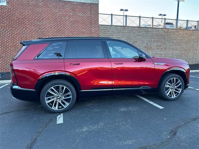 New 2026 Cadillac Vistiq Sport w/ LPO, Floor Liner Package image 8