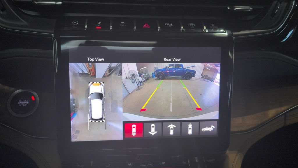Used 2024 Jeep Grand Cherokee Summit AWD/4WD image 14