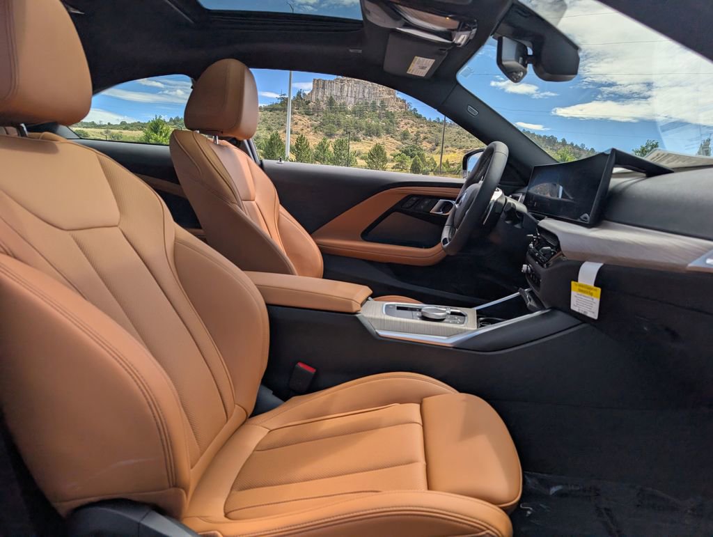 Used 2025 BMW 230i xDrive Coupe w/ Premium Package image 17