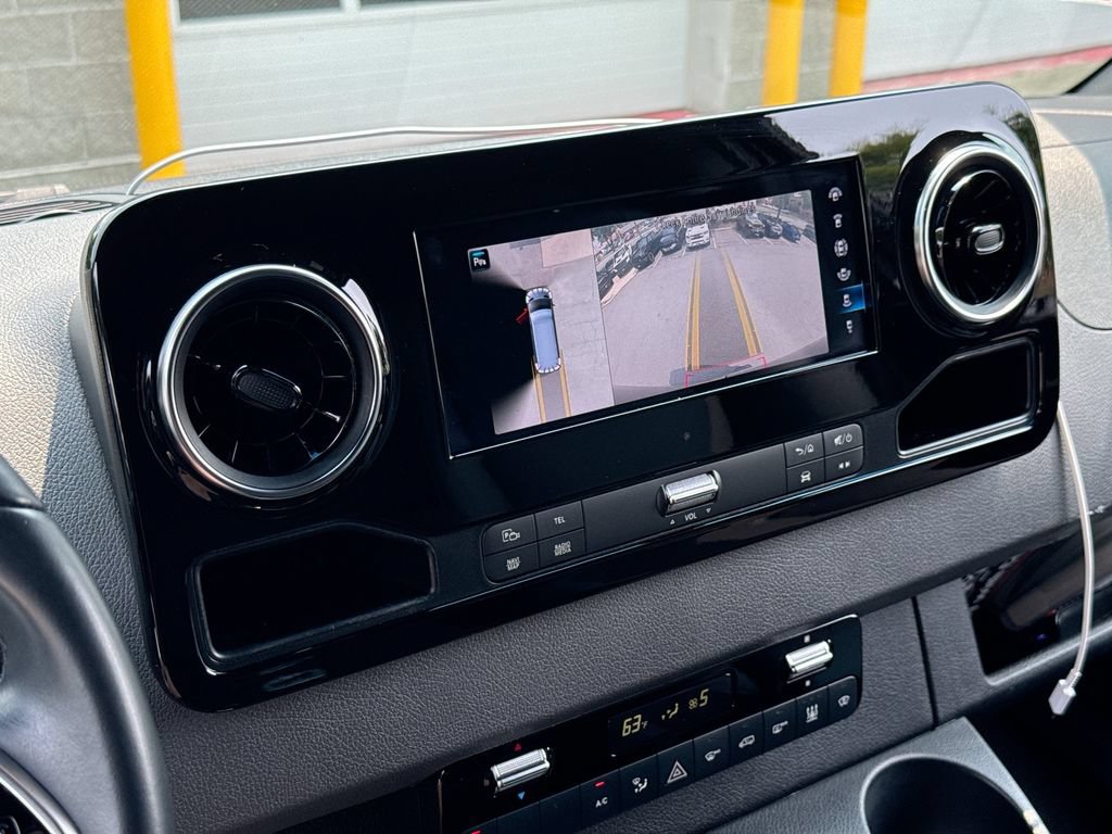 Used 2022 Mercedes-Benz Sprinter 2500 image 14