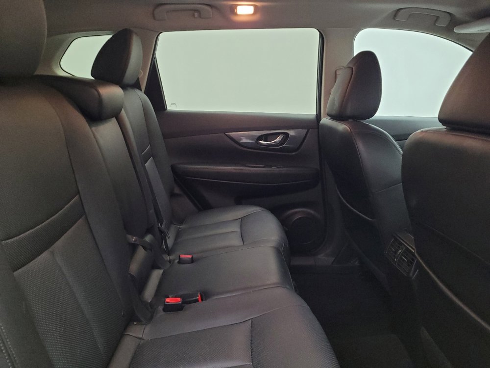Used 2015 Nissan Rogue SL w/ SL Premium Package FWD image 19