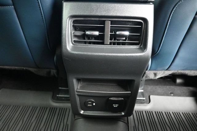 Certified 2022 Ford Edge SEL w/ Sport Appearance Package AWD/4WD image 15