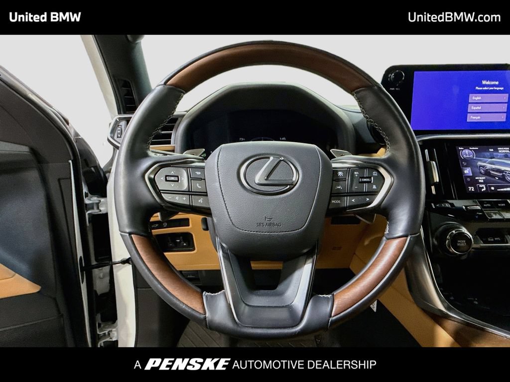Used 2025 Lexus LX 600 4WD w/ Accessory Package (2T) image 6