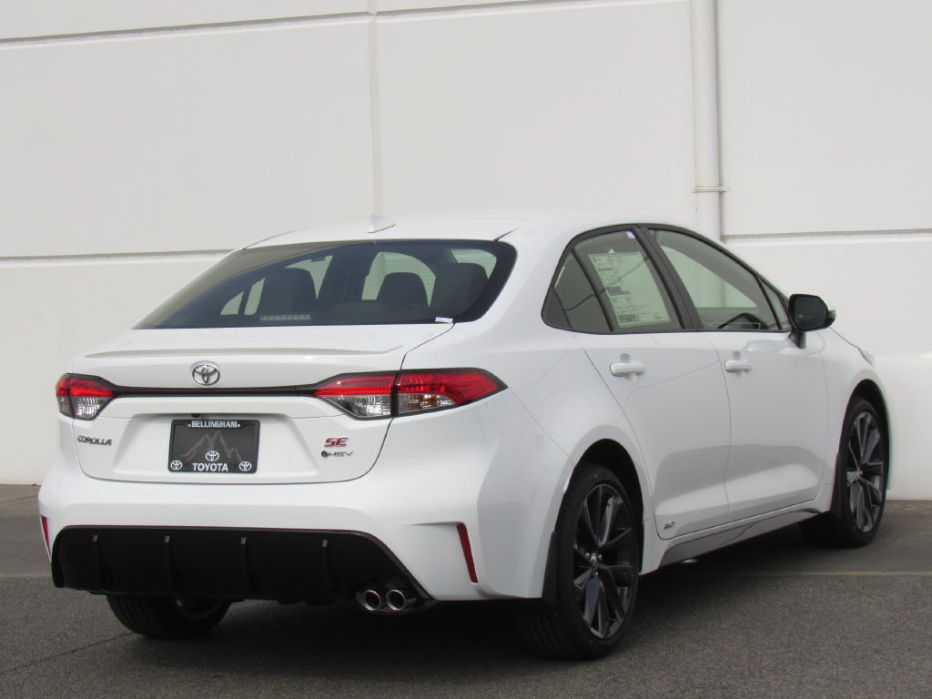 New 2026 Toyota Corolla SE w/ SE Premium Package AWD/4WD image 6