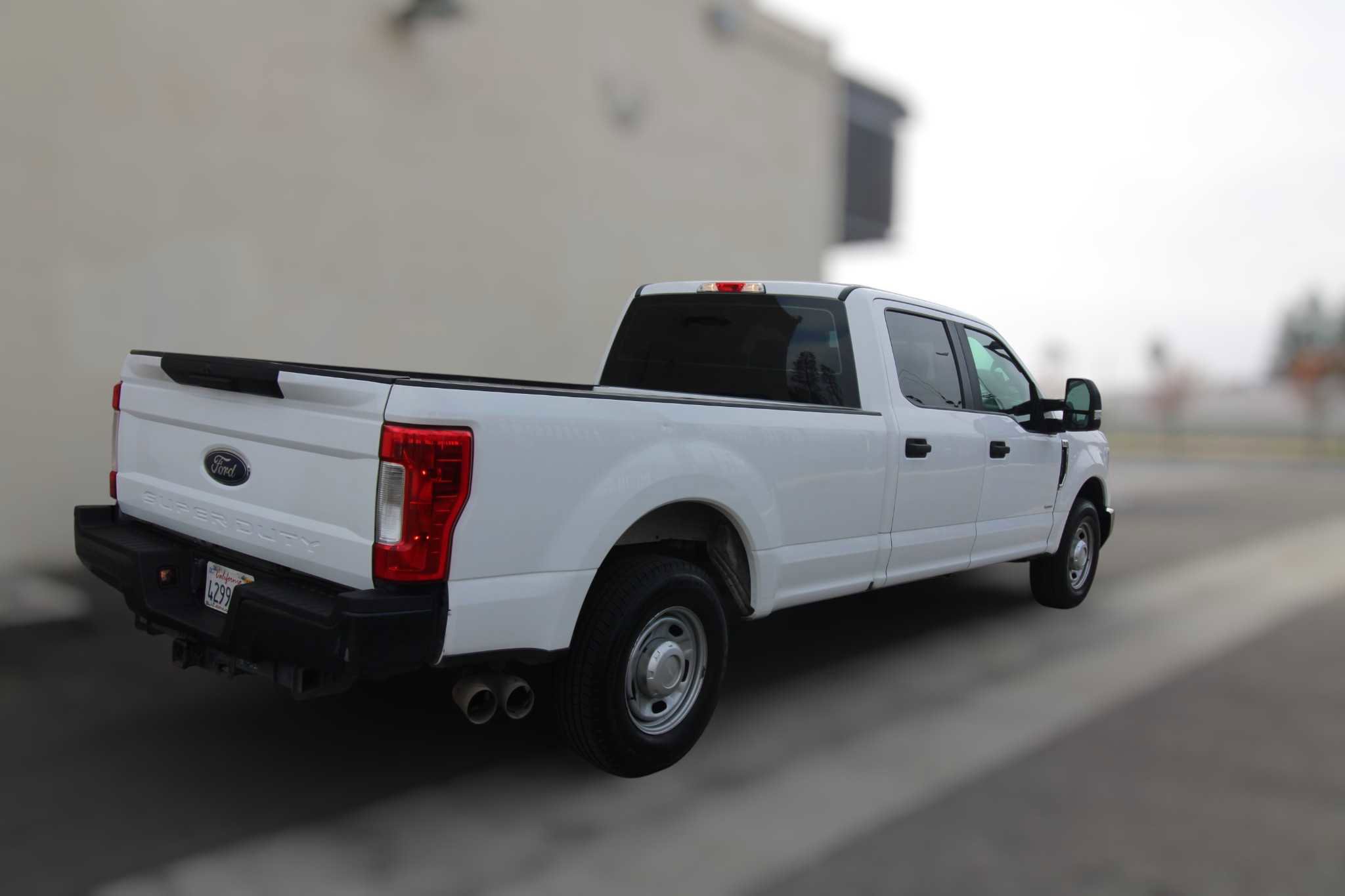 Used 2019 Ford F250 XL w/ Power Equipment Group image 32