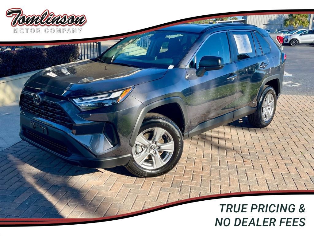 Used 2025 Toyota RAV4 LE image 1