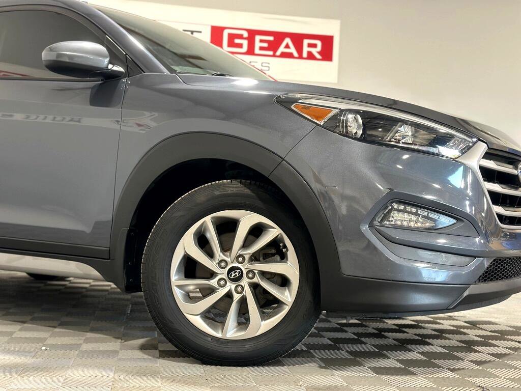 Used 2017 Hyundai Tucson SE image 3