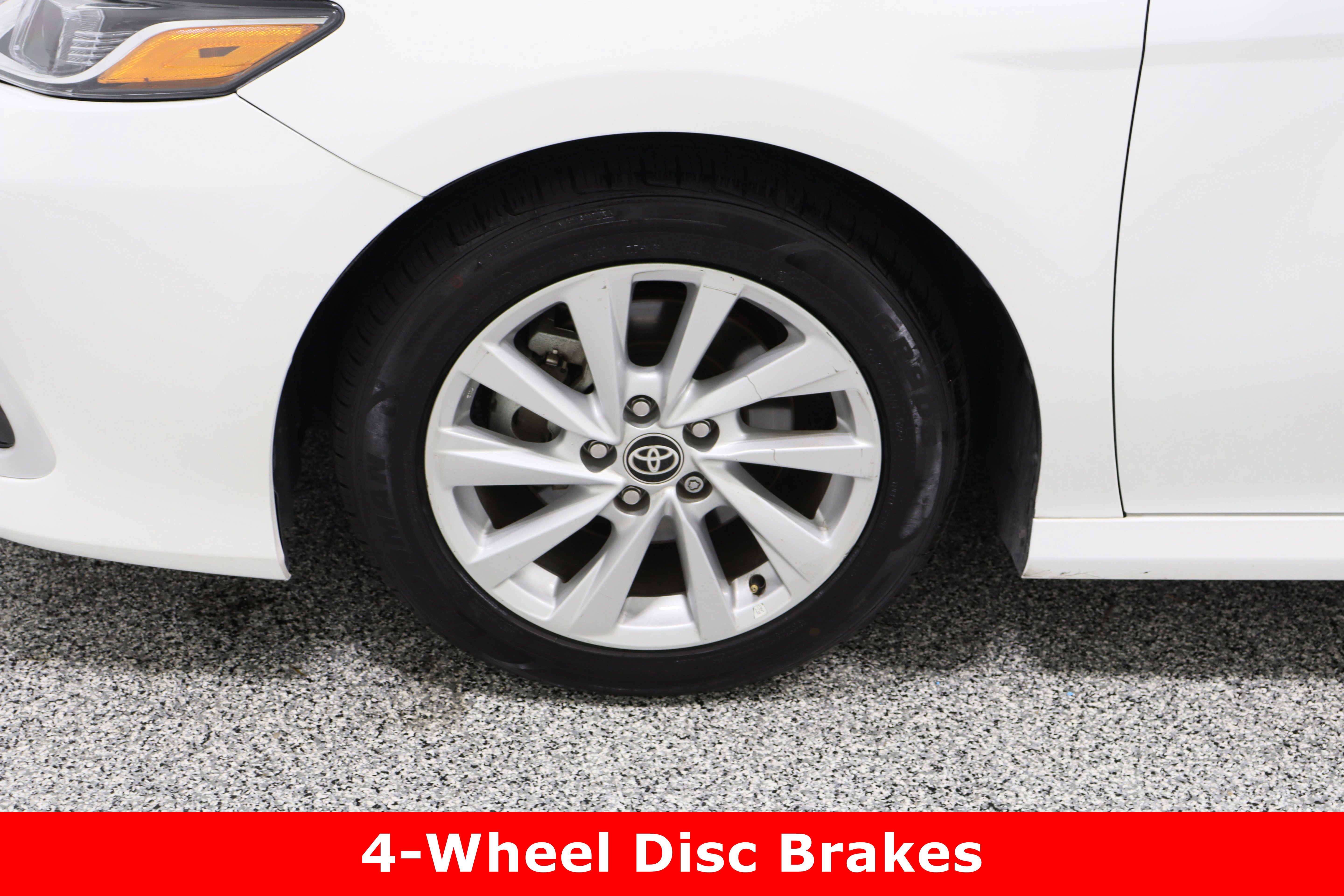 Used 2024 Toyota Camry LE image 11