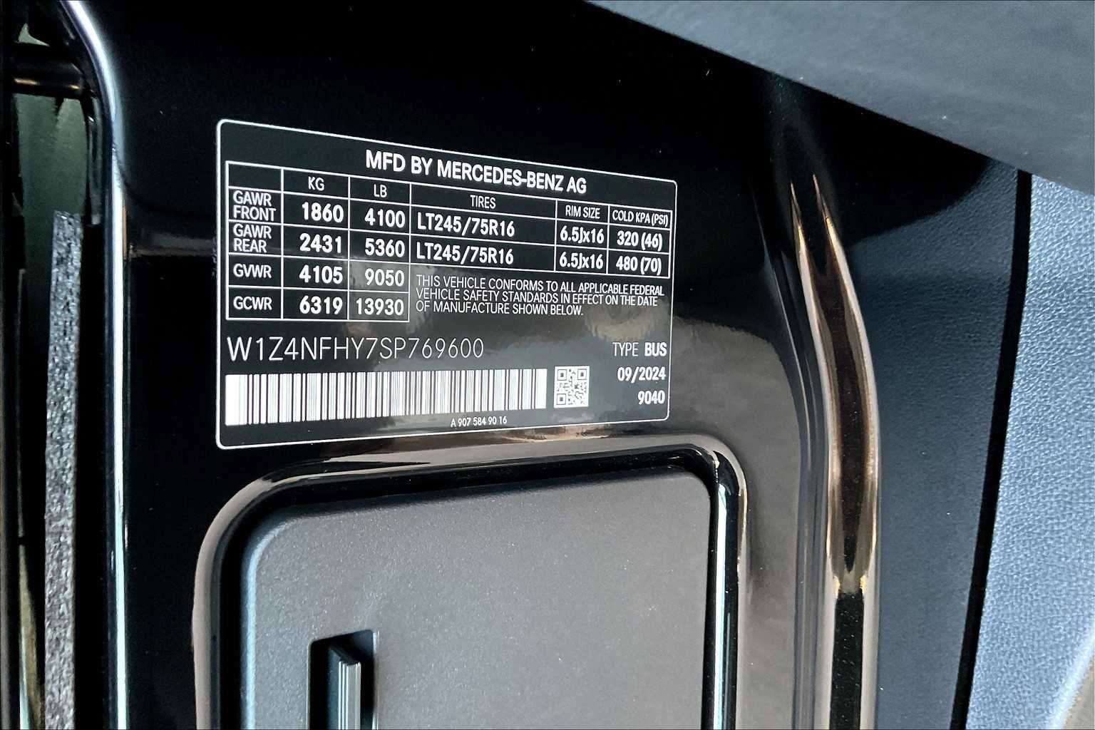 New 2025 Mercedes-Benz Sprinter 2500 image 13