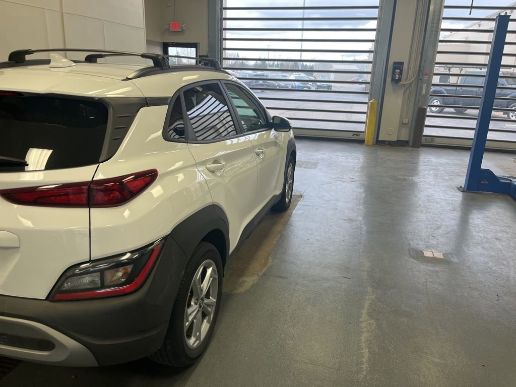 Used 2023 Hyundai Kona SEL image 6