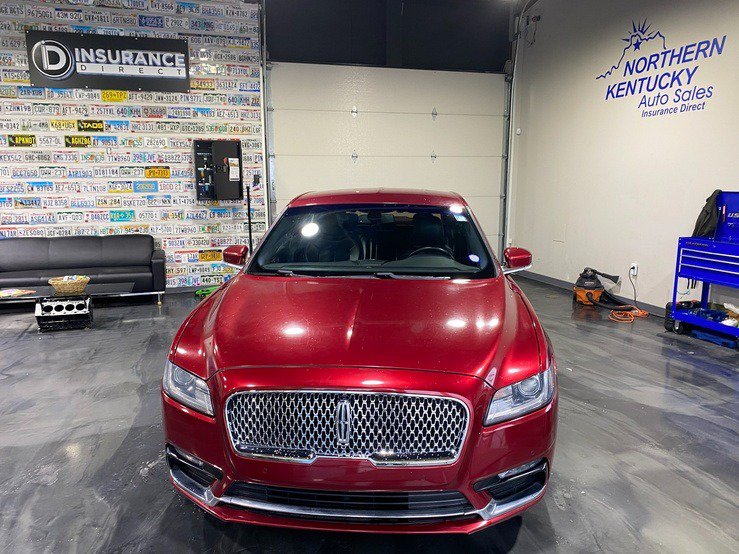 Used 2018 Lincoln Continental Premiere FWD image 3