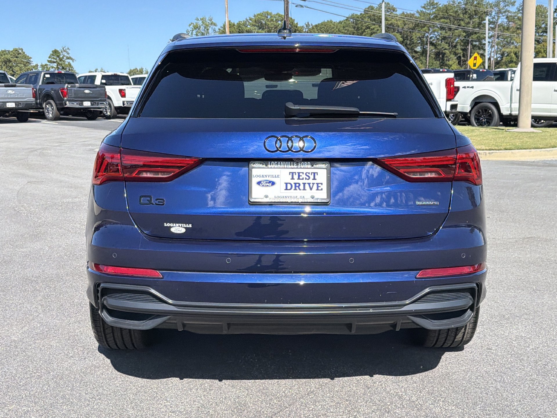 Used 2022 Audi Q3 2.0T Premium Plus AWD/4WD image 27