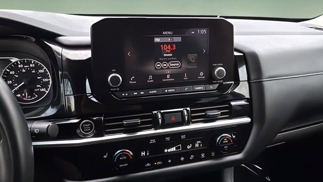 Used 2024 Nissan Pathfinder SV image 25