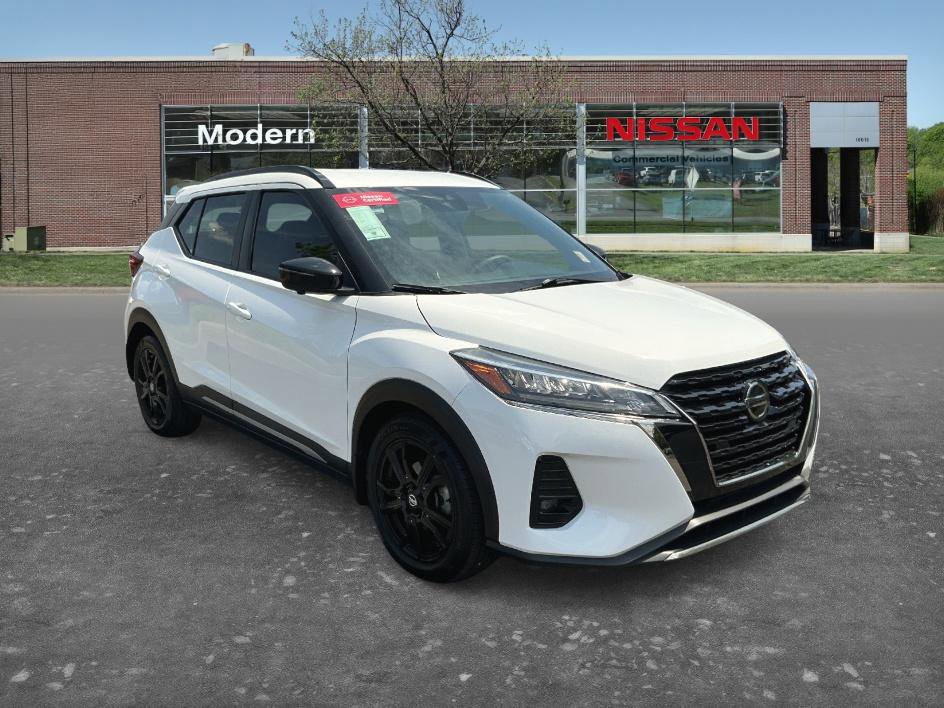 Certified 2021 Nissan Kicks SR w/ SR Premium Package FWD image 5