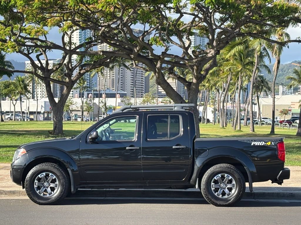Used 2020 Nissan Frontier PRO-4X AWD/4WD image 2