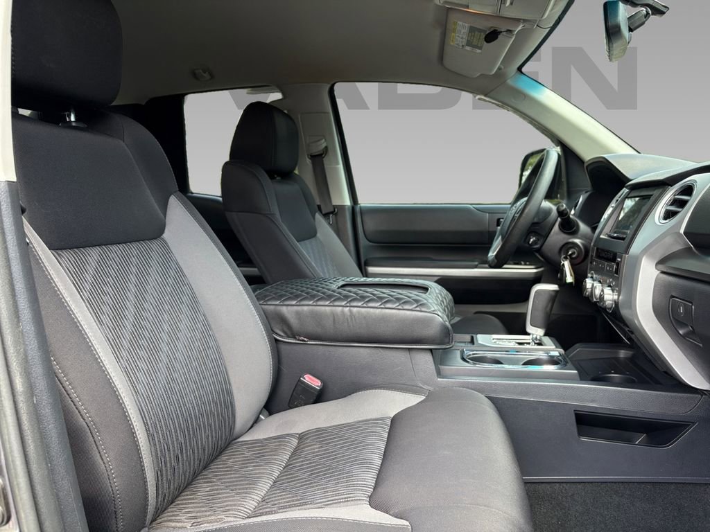 Used 2017 Toyota Tundra SR5 w/ SR5 Upgrade Package image 7