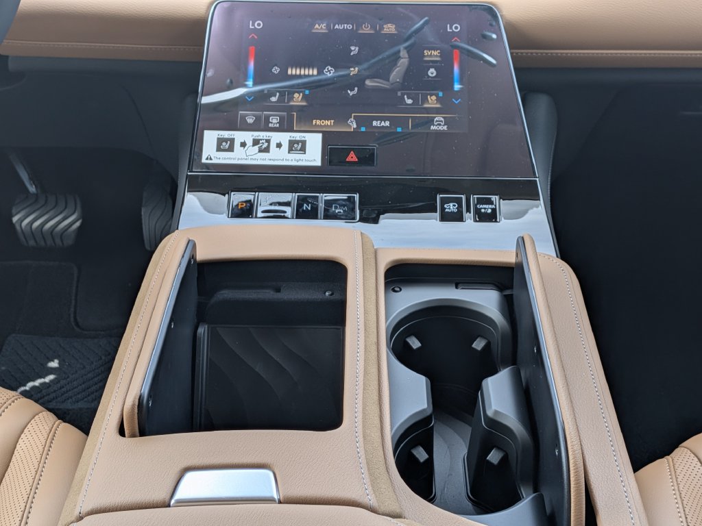 New 2027 INFINITI QX80 Luxe w/ Exterior Package RWD image 21