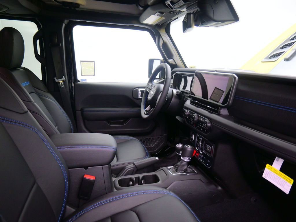 New 2024 Jeep Wrangler Unlimited Rubicon 4xe image 17