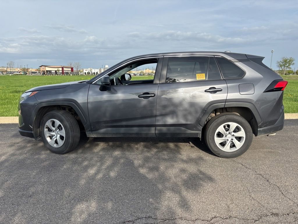 Used 2023 Toyota RAV4 LE image 6