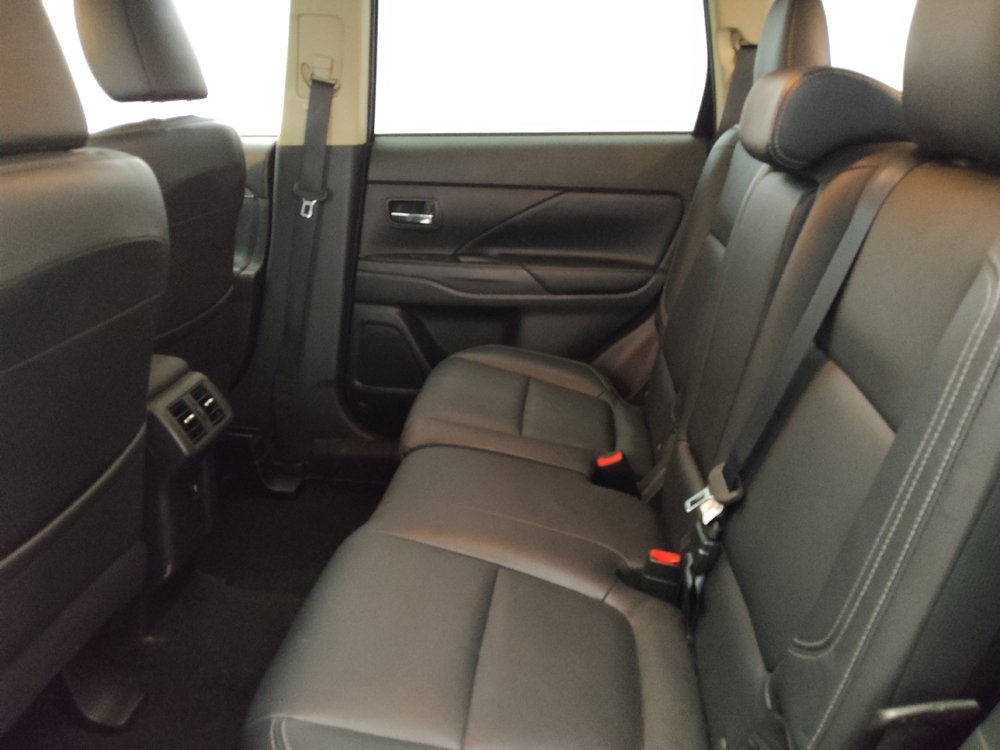 Used 2019 Mitsubishi Outlander GT AWD/4WD image 18