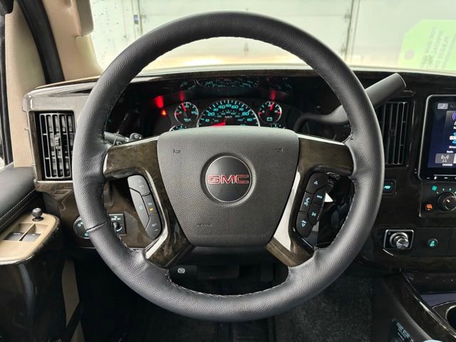 New 2026 GMC Savana 2500 w/ Driver Convenience Package RWD image 32