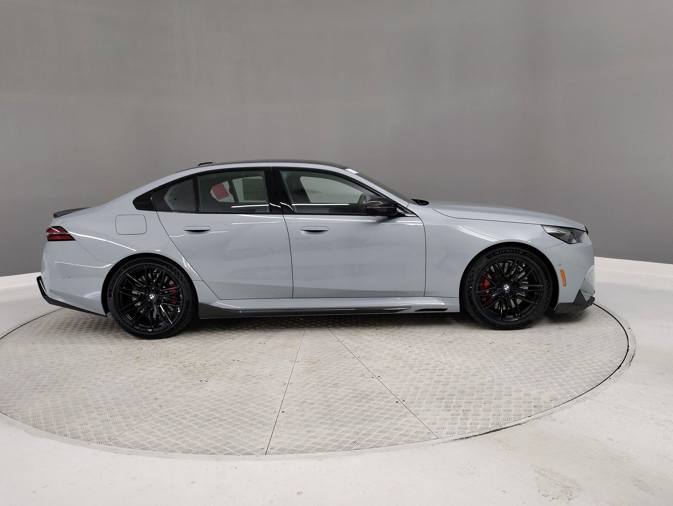 New 2026 BMW M5 w/ Carbon Package image 5