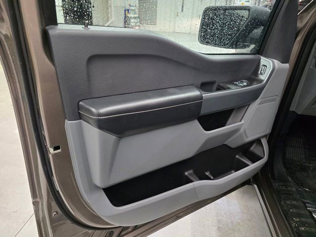Used 2022 Ford F150 XLT w/ Trailer Tow Package image 14
