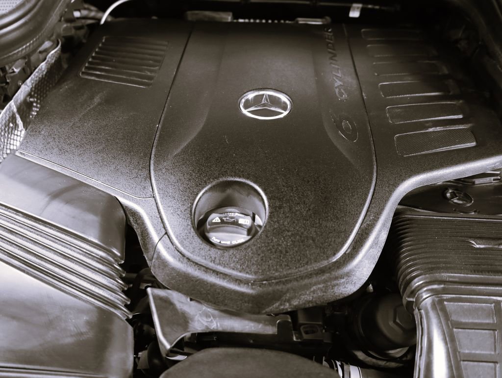 Used 2025 Mercedes-Benz GLS 450 4MATIC image 86