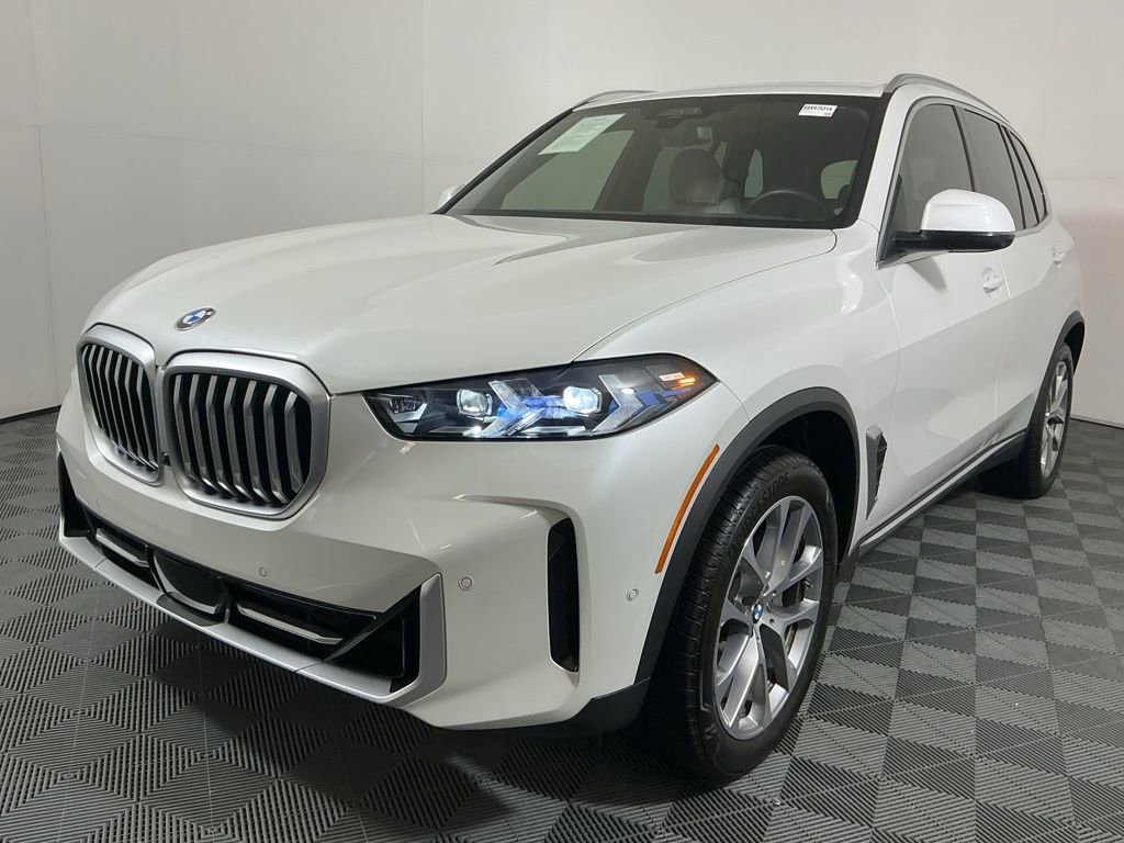 Certified 2025 BMW X5 sDrive40i RWD image 2