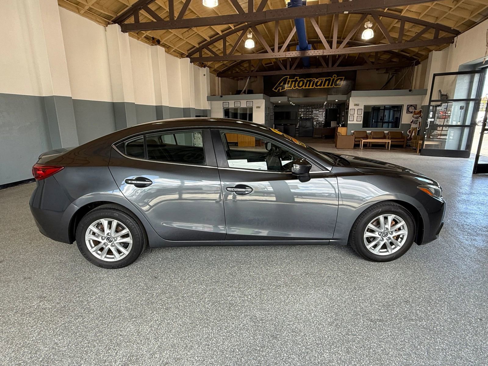 Used 2014 MAZDA MAZDA3 i Touring FWD image 8
