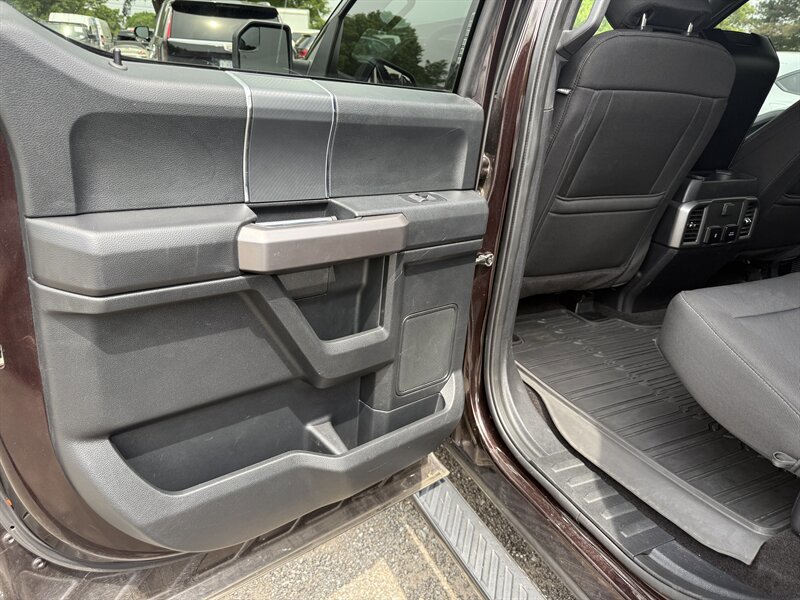 Used 2020 Ford F150 XLT w/ Equipment Group 302A Luxury AWD/4WD image 14